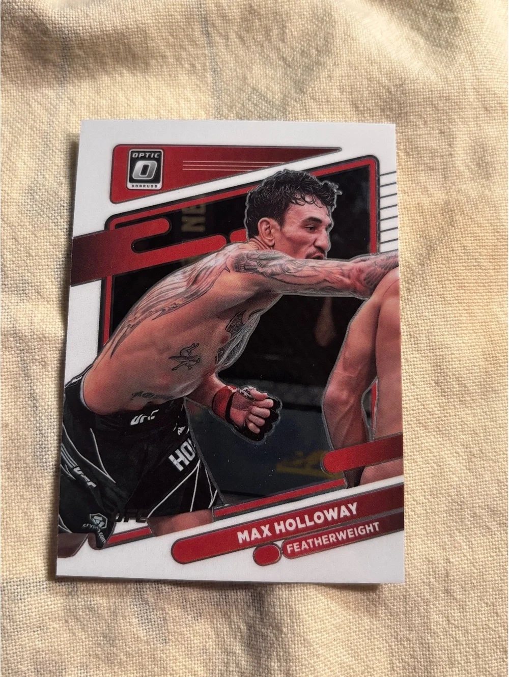 Max Holloway UFC Donruss Optic Trading Card #38 Featherweigh